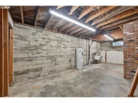 Other - 2041 E 26th Ave, Eugene, OR 97403 photo 4 of 8