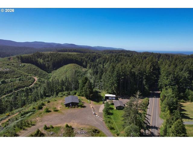 135 SW Wakonda Beach Rd, Waldport, OR 97394