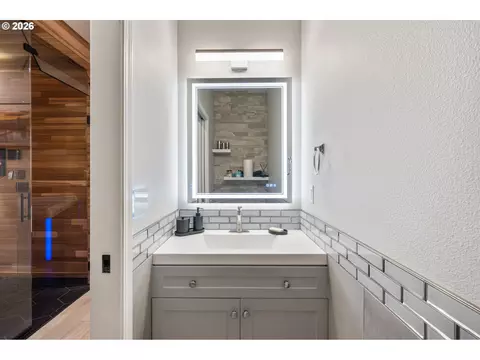Bath - 6055 SE 28th St, Gresham, OR 97080 photo 1 of 6