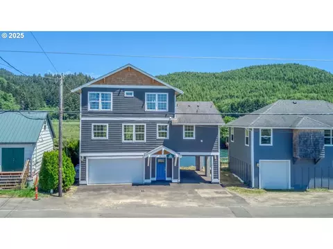 33897 Resort Dr, Cloverdale, OR 97112