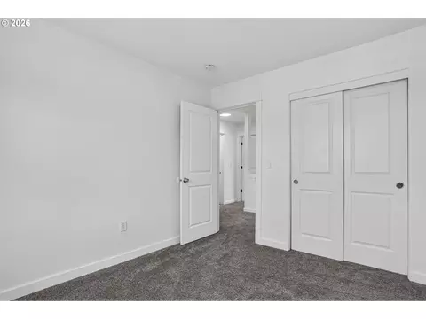Bedroom - 38417 Redwood St, Sandy, OR 97055 photo 11 of 14