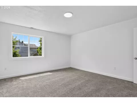 Bedroom - 38417 Redwood St, Sandy, OR 97055 photo 13 of 14