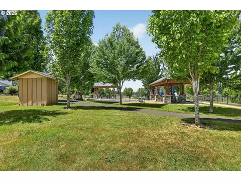 Exterior - 38417 Redwood St, Sandy, OR 97055 photo 12 of 12