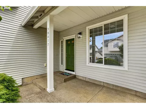 Exterior - 38417 Redwood St, Sandy, OR 97055 photo 2 of 12