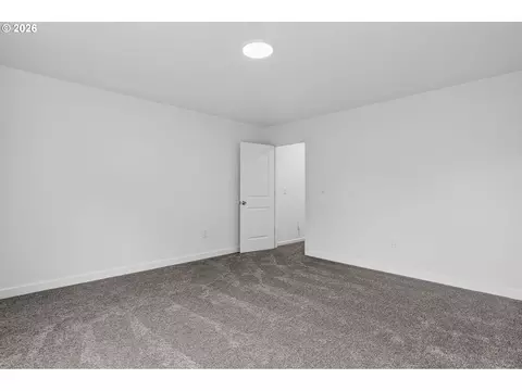 Bedroom - 38417 Redwood St, Sandy, OR 97055 photo 14 of 14