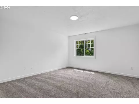 Bedroom - 38417 Redwood St, Sandy, OR 97055 photo 12 of 14