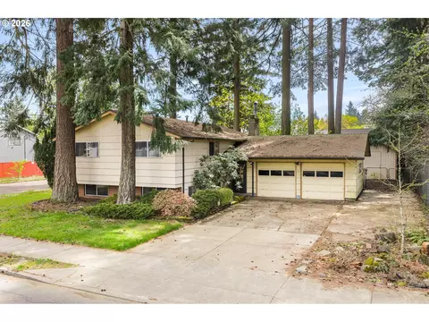17708 NE Pacific St, Portland, OR 97230