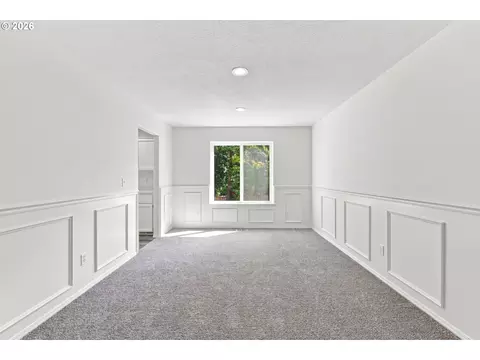 Living - 7580 SW 149th Ave, Beaverton, OR 97007 photo 2 of 4