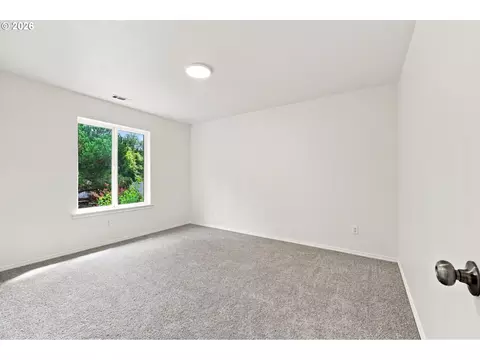 Bedroom - 7580 SW 149th Ave, Beaverton, OR 97007 photo 6 of 7