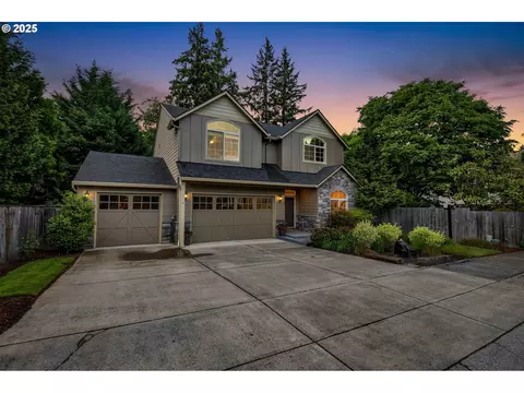 2722 NE 102nd St, Vancouver, WA 98686