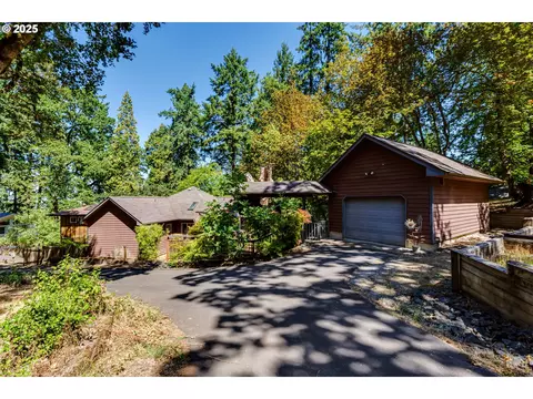 1140 Fir Ln, Eugene, OR 97405