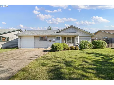 1729 Market St, Springfield, OR 97477
