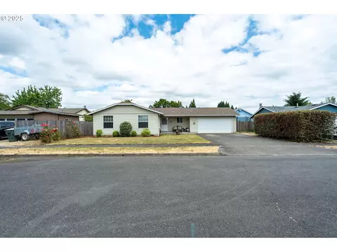 4775 Sienna Dr NE, Salem, OR 97301