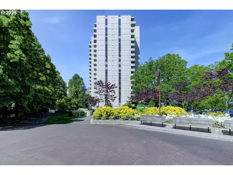 2211 SW 1st Ave #1602, Portland, OR 97201
