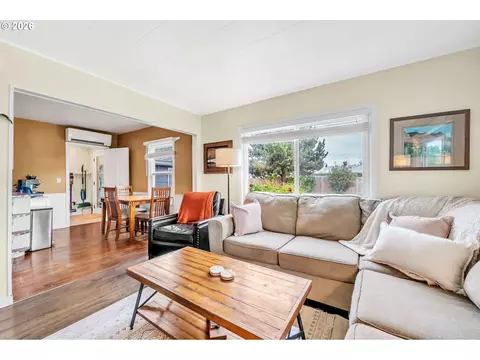 Living - 3811 Souza St, Eugene, OR 97402 photo 2 of 2