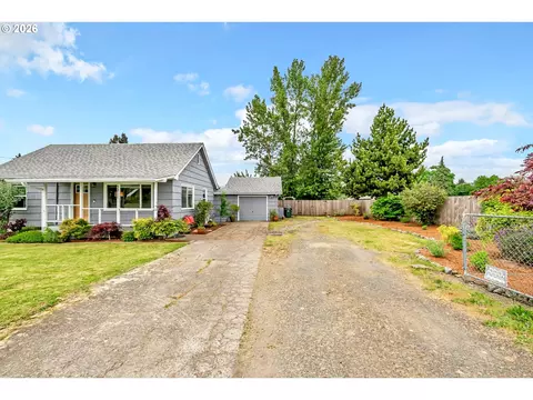 Exterior - 3811 Souza St, Eugene, OR 97402 photo 4 of 12