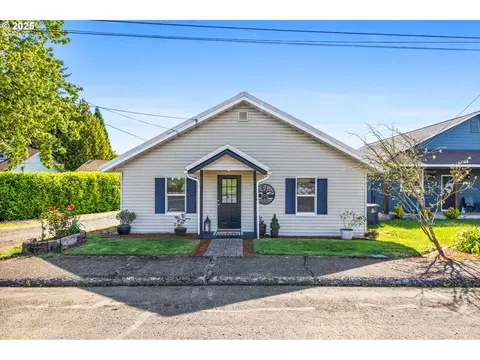 1570 SW Hill St, Dallas, OR 97338