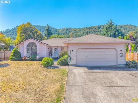 3305 Park Dr, Columbia City, OR 97018