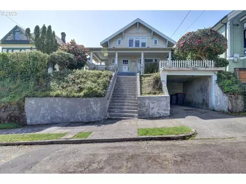 665 Grand Ave, Astoria, OR 97103