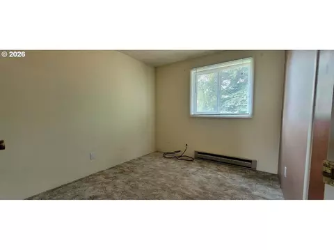 Bedroom - 302 E Poplar, Joseph, OR 97846 photo 3 of 3