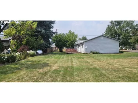 Exterior - 302 E Poplar, Joseph, OR 97846 photo 2 of 2
