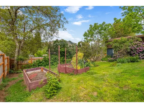 11 Second St, Carson, WA 98610 photo 25