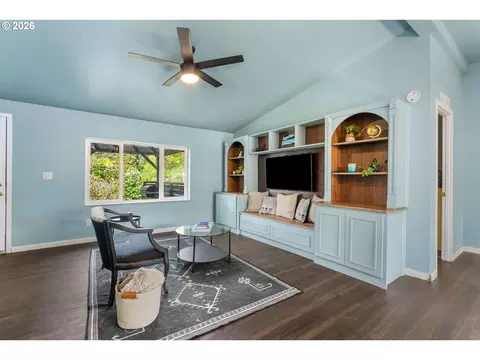 11 Second St, Carson, WA 98610 photo 8