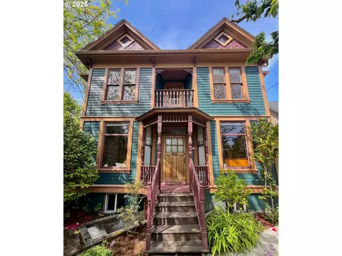 131 NE Tillamook St, Portland, OR 97212