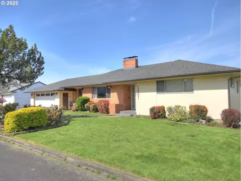 13631 NE Klickitat Ct, Portland, OR 97230