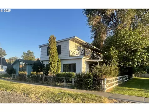 150 E Main St, Ione, OR 97843 photo 1
