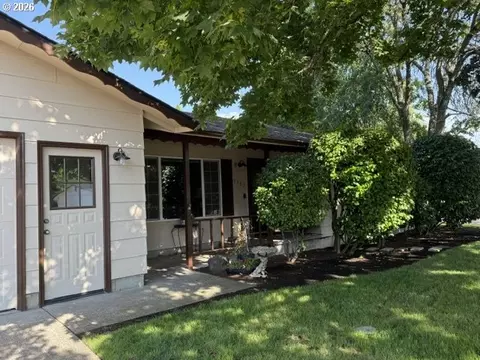 3353 Wisteria St, Eugene, OR 97404 photo 3