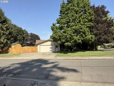 3353 Wisteria St, Eugene, OR 97404 photo 2
