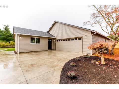 3778 Royal Ave, Eugene, OR 97402 photo 1