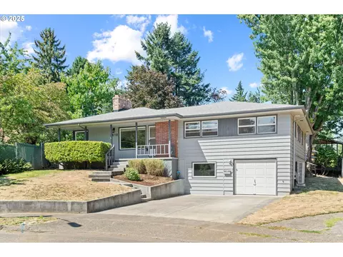 4512 SE Garrett Cir, Milwaukie, OR 97222