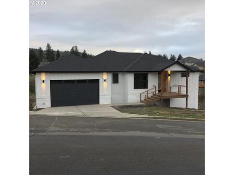 668 Divot Loop, Sutherlin, OR 97479 photo 1
