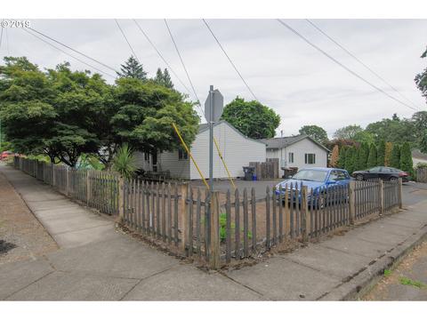 605 E Hereford St, Gladstone, OR 97027 photo 1