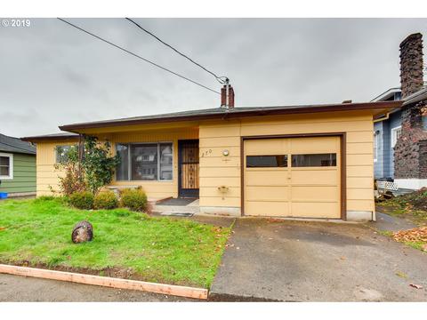 270 E Clarendon St, Gladstone, OR 97027 photo 1