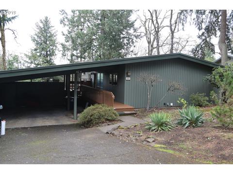 2545 Highland Oaks Dr, Eugene, OR 97405 photo 1
