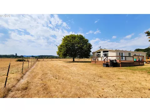 26672 Ferguson Rd, Junction City, OR 97448