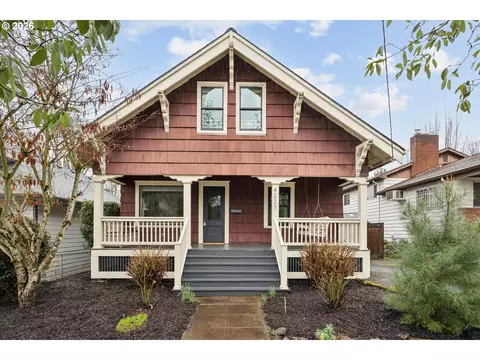 4227 SE Gladstone St, Portland, OR 97206