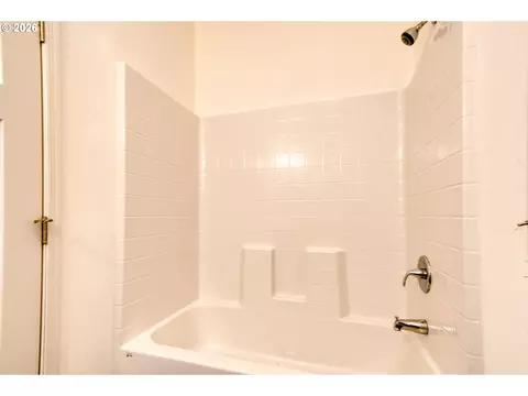 826 SE 10th St, Pendleton, OR 97801 photo 24