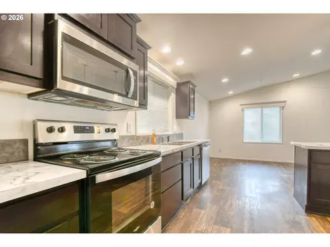 826 SE 10th St, Pendleton, OR 97801 photo 13