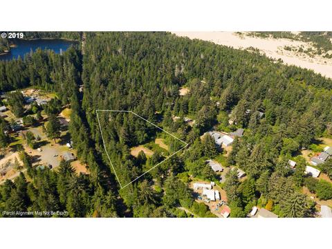 69181 Circle Loop, North Bend, OR 97459 photo 1