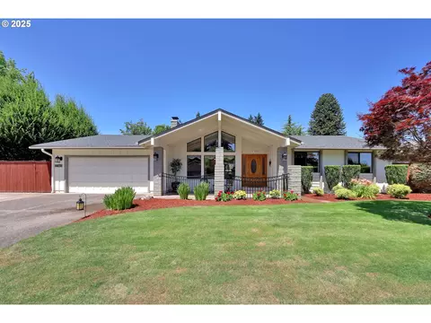 4475 Hyacinth St, Eugene, OR 97404