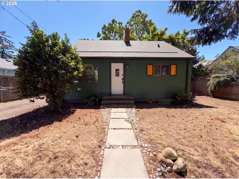 5926 SE Lexington St, Portland, OR 97206