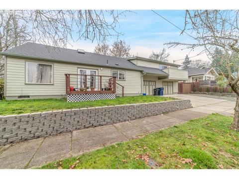 2293 Harris St, Eugene, OR 97405 photo 1