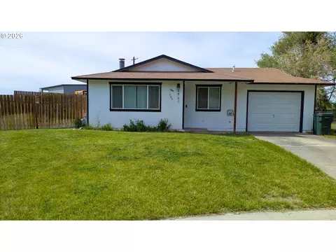 280 Heather Dr, Stanfield, OR 97875