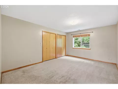 Bedroom - 3854 Monroe St, Eugene, OR 97405 photo 3 of 5