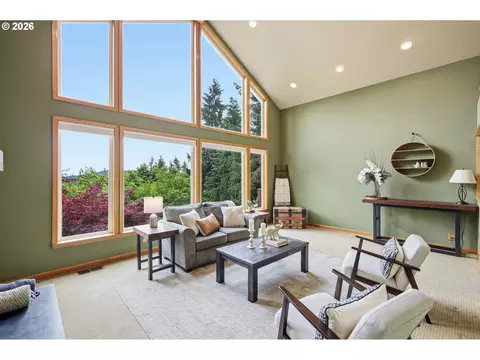 Living - 3854 Monroe St, Eugene, OR 97405 photo 2 of 7