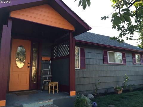 645 10th St, Springfield, OR 97477 photo 1